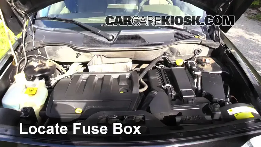 2008 Jeep Patriot Sport 2.4L 4 Cyl. Fuse (Engine) Check